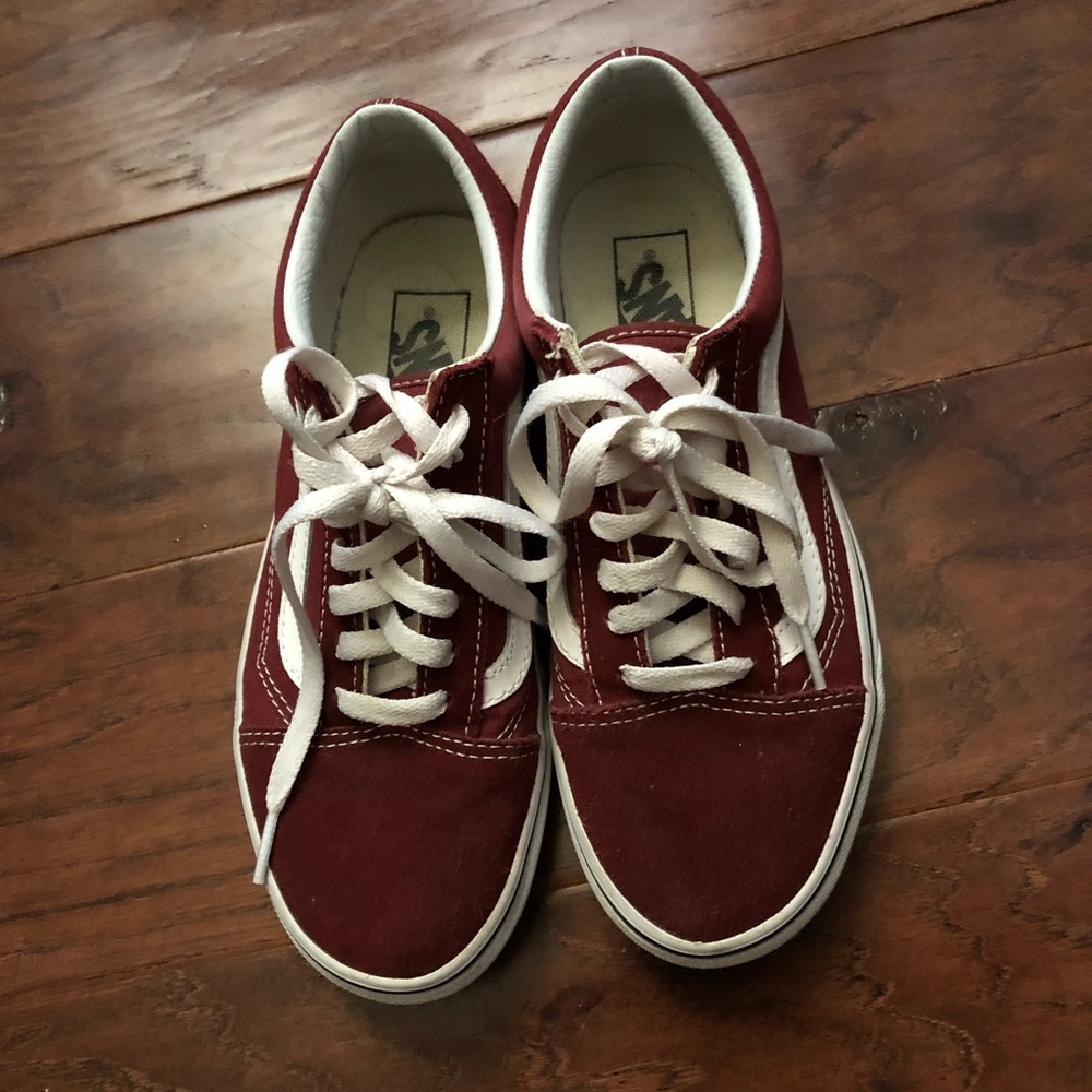 NWOT Women’s Burgundy Vans